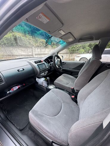 фит автомобиль: Honda Fit: 2005 г., 1.3 л, Бензин