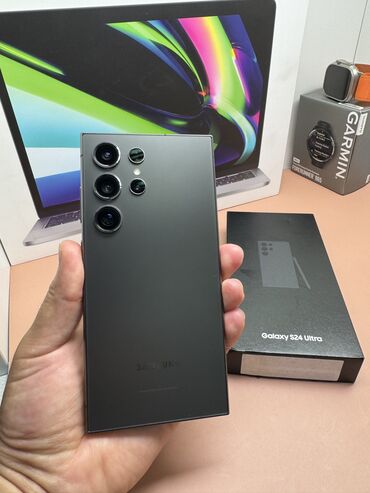 Apple iPhone: IPhone 16 Pro, Б/у, 256 ГБ, Desert Titanium, Наушники, Зарядное устройство, Защитное стекло, В рассрочку, 100 % — 20