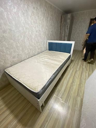 bunk bed: Полутороспальная кровать, Материал каркаса: ЛДСП, Б/у, длина - 200 см, Ширина: 140 см — 2