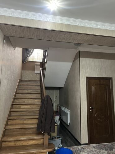 Продажа домов: Дом, 200 м², 10 комнат, Агентство недвижимости at lalafo.kg — 4 Продажа домов: Дом, 200 м², 10 комнат, Агентство недвижимости — 4