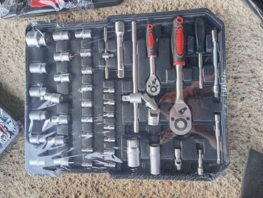 Avtoservis avadanlıqları: İki dirəkli avtomobil qaldıranı (Double Post Lift) Model: UE-2P4T — 9