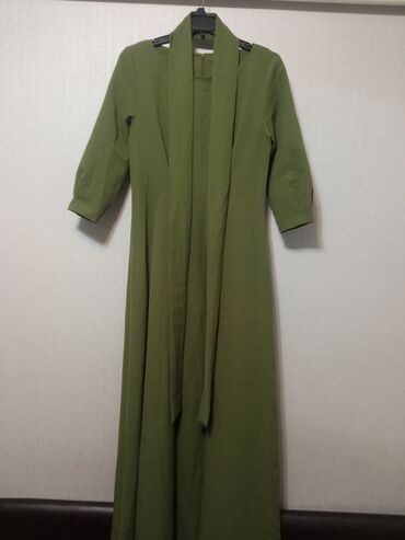 платье зеленое: Вечернее платье, Длинная модель, С рукавами, XL (EU 42), 2XL (EU 44)