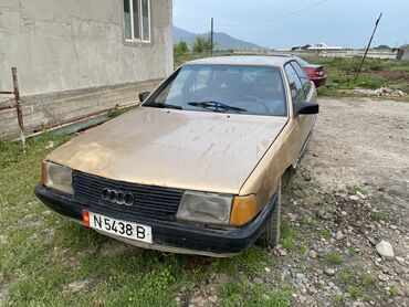 некция 1: Audi 100: 1.3 л, Механика, Бензин