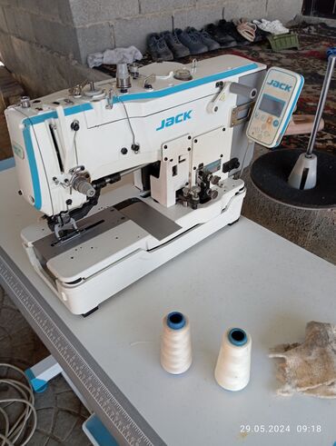 оконтовочная машинка: Швейная машина Jack, Электромеханическая, Автомат