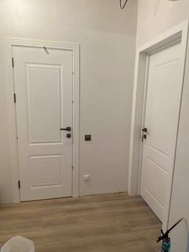 Деревянные двери на заказ: Межкомнатные двери белого цвета в классическом стиле - Полотно — 2