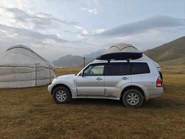 Mitsubishi: Mitsubishi Pajero: 2003 г., 3 л, Типтроник, Газ, Внедорожник