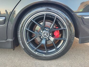 Mercedes-Benz: Mercedes-Benz E 320: 3.2 l | 2000 il Sedan — 9