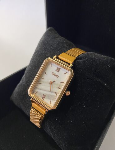 Antique Watches: Amazing watch old money white