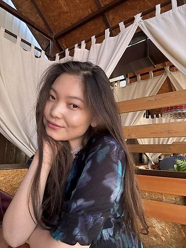 вечернее платье черного цвета: AZEM Fashion Content Creator | SMM Specialist Бишкек, Кыргызстан — 4