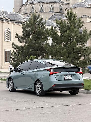 Toyota: Toyota Prius: 2019 г., 1.8 л, Вариатор, Гибрид, Лифтбек — 4