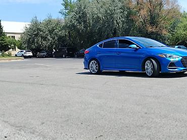 hyundai elantra disk: Hyundai Elantra: 1.6 l | 2018 il Sedan — 4