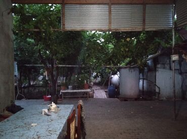 Həyət evləri və villaların satışı: 4 otaqlı, 80 kv. m, Kredit yoxdur, Orta təmir — 9