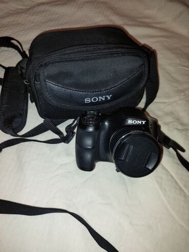 Фотоаппараты: Sony dsc-h100 16.mp состояние отличное комплект сумка+батареи+зарядка