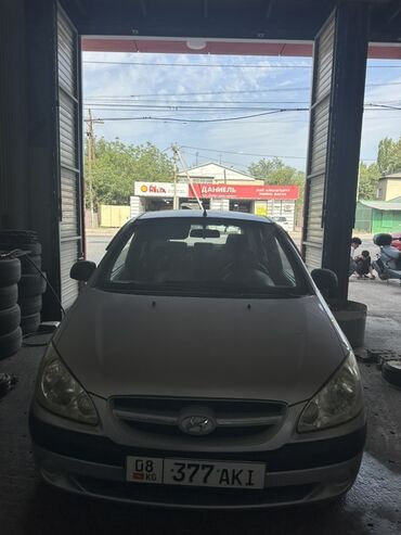 срочно срочно продам машину: Hyundai Getz: 2006 г., 1.1 л, Механика, Бензин, Хэтчбэк