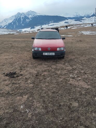 Volkswagen: Volkswagen Passat Variant: 1991 г., 2 л, Механика, Бензин, Универсал — 2