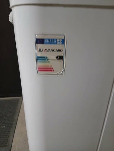 пасудага жумуш: Кир жуучу машина Жарым автоматтык, Компакттуу