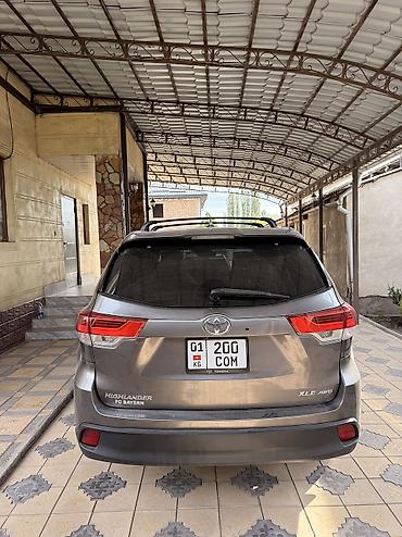 Продажа авто: Toyota Highlander: 2018 г., 3.5 л, Автомат, Бензин, Кроссовер — 3