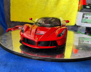 Avtomobil modelləri: Коллекционная модель Ferrari LaFerrari rosso red 2013 Hot Wheels — 12