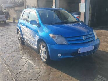 Toyota: Toyota ist: 2002 г., 1.3 л, Автомат, Бензин, Седан