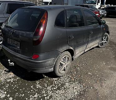 алабука машна: Nissan Almera Tino: 2003 г., 2.2 л, Механика, Дизель, Седан — 2