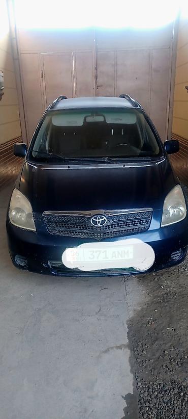 Транспорт: Toyota Corolla Verso: 2003 г., Универсал — 2