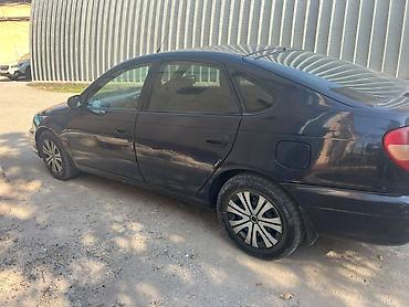 тоета ист: Toyota Avensis: 2001 г., 1.8 л, Автомат, Бензин, Лифтбек — 4