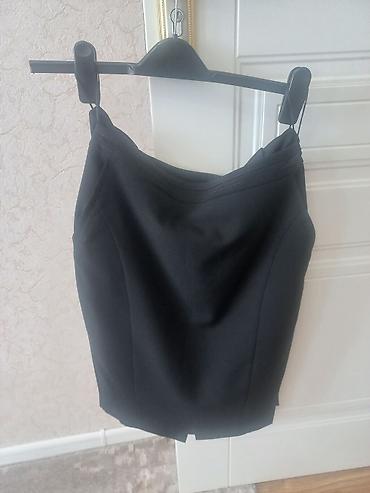 qelem etek: Qara qadın yubkası - Model: Klassik qələm kəsimi, dizə qədər uzunluq — 2