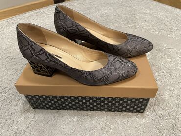 женские туфли с бантами: Туфли, Размер: 37, цвет - Серый, Б/у