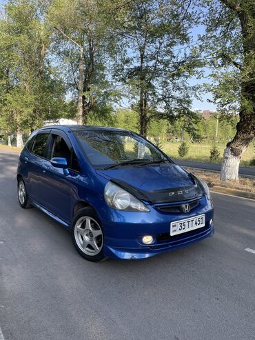 Honda: Honda Fit: 2003 г., 1.3 л, Вариатор, Бензин