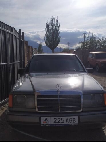 приора 2: Mercedes-Benz W124: 1989 г., 2.3 л, Механика, Бензин, Седан
