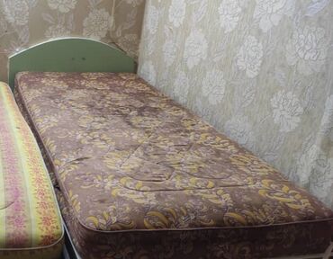 стол без ножек: Продаю одна и двух спальную кровать в г Кант . вотцап 0/703/008888