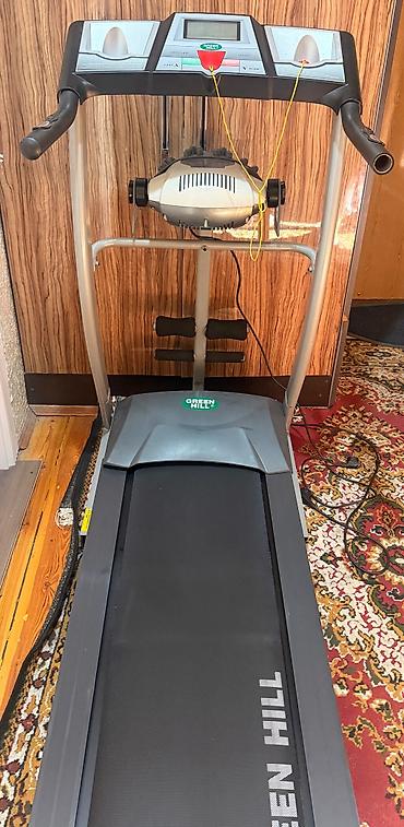 GREEN HILL qaçış trenajoru - Elektron konsol: LCD ekran; sürət, vaxt