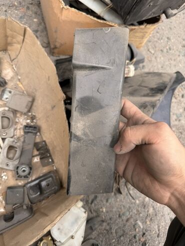 Другие автозапчасти: Запчасти для Mitsubishi space gear — 166