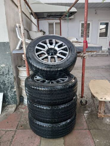 teker satşı: Nissan Pathfinder və Nissan Navaraüçün təkərlər satılır