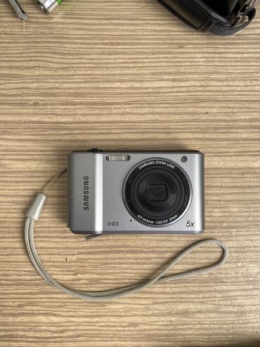 курак тошоктор фото: Samsung ES90. Islek veziyyetdedir, sadece qapagi qiriqdir. Batareya ve