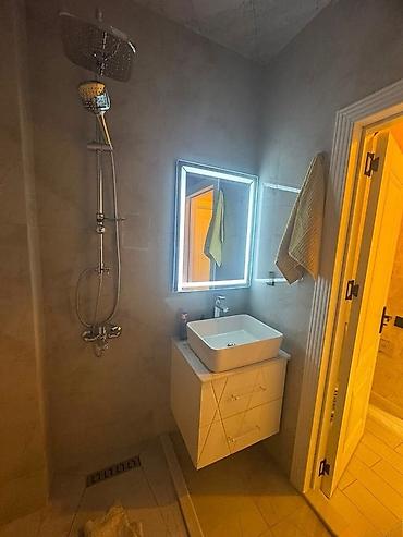 Uzunmüddətli kirayə mənzillər: 🏡 ƏMLAK MƏLUMATLARI 📍 Ünvan: Sumqayıt Bulvarı,Abşeron City Yaşayış — 13