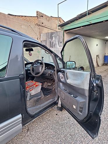 эстимо: Toyota Estima: 1997 г., Минивэн — 4