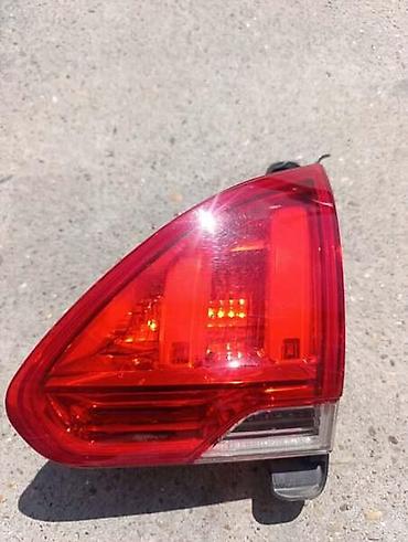 c4 2005: STOP LAMPA UNUTRASNJA DESNA ZA PEUGEOT 2008 OD 2013. DO 2016. GOD — 1