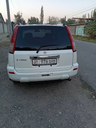 хундай саларис: Nissan X-Trail: 2003 г., 2 л, Автомат, Бензин, Кроссовер