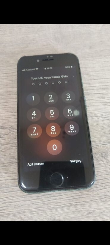 Çəngəllər: IPhone 8, 16 GB, Natural Titanium