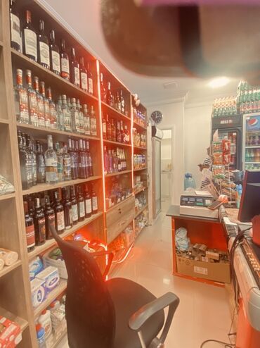 Mağazalar: Tam təchizatlı ərzaq/bakkal mağazası icarəyə/istifadəyə hazır — 7
