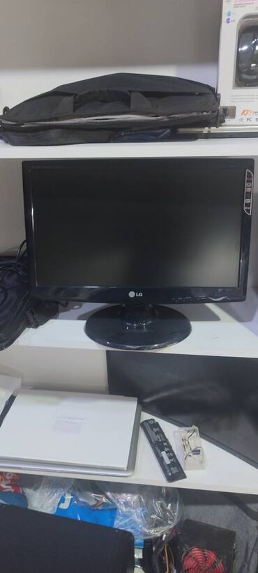 acer notebook adapter: 19 inch ikinci əl monitorlar var. Sayla alan olsa endirim olacaq