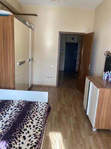 Uzunmüddətli kirayə mənzillər: Nərimanov metrosu Əliyar Əliyevdə 15 mərtəbəli binanın 13-cü — 4