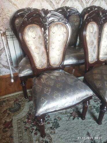 masasi: 6 eded iri stulardi temiz veziyetdedir keyfiyetli maldi unvan