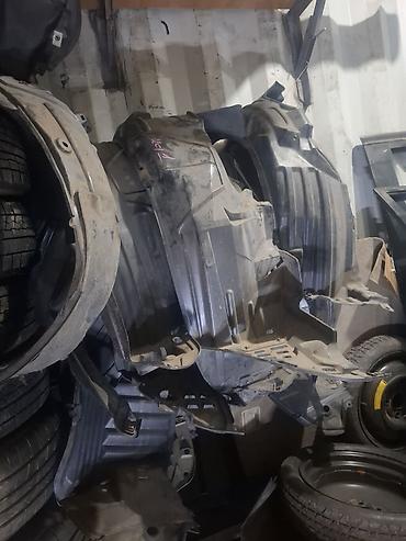 Подрамники/каркасные элементы кузова (металлические секции пола и