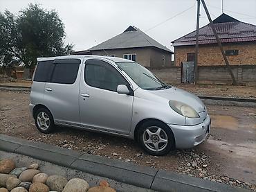 Toyota Funcargo: 2002 г., 1.3 л, Автомат, Бензин — 1