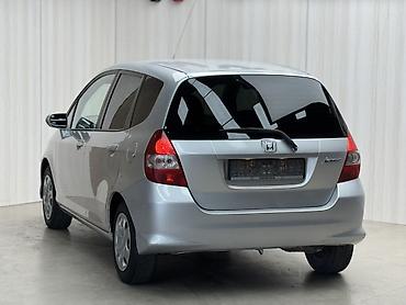 Honda Jazz: 2006 г., 1.4 л, Вариатор, Бензин, Хетчбек lalafo.kg да — 5 Honda Jazz: 2006 г., 1.4 л, Вариатор, Бензин, Хетчбек — 5