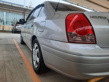 Hyundai: Hyundai Elantra: 1.6 l | 2004 il Sedan — 11