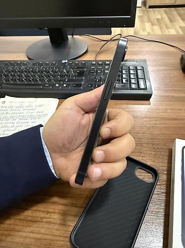 irsad epilyator: IPhone 16e, 256 GB, Qara, Barmaq izi, Face ID, Zəmanət — 5