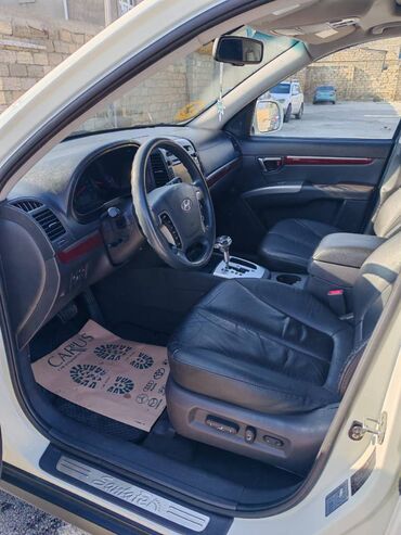 Hyundai: Hyundai Santa Fe: 2 l | 2010 il Ofrouder/SUV — 13